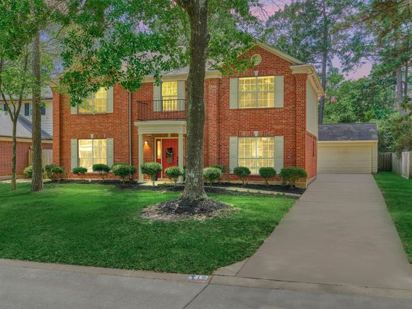 19 Greentwig Place, Spring TX 77381