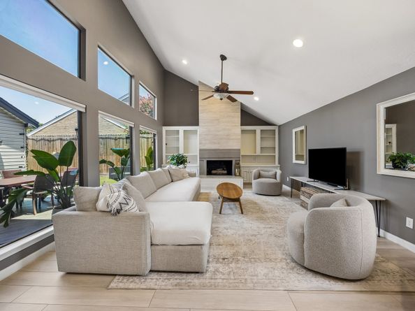 11646 Manor Park Drive, Houston TX 77077