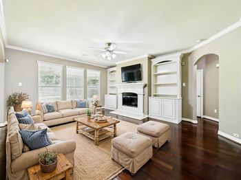 8122 Silver Lure Drive