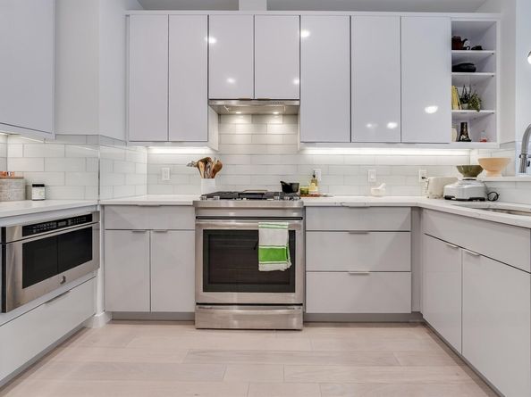 332 Newark Ave 2D, Jersey City NJ 07302