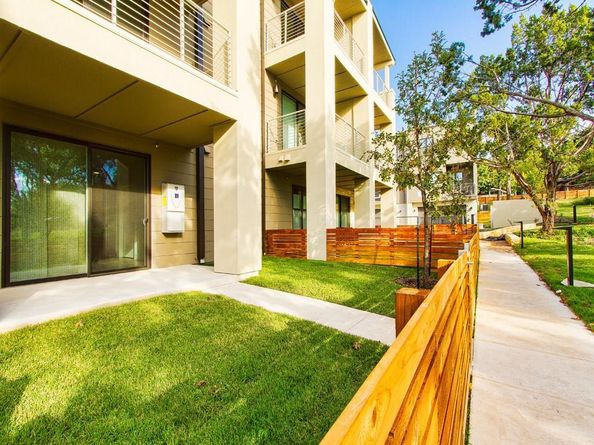 2804 Treble LN 902, Austin TX 78704