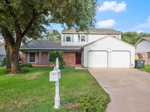 211 Woodmont DR, Georgetown TX 78628