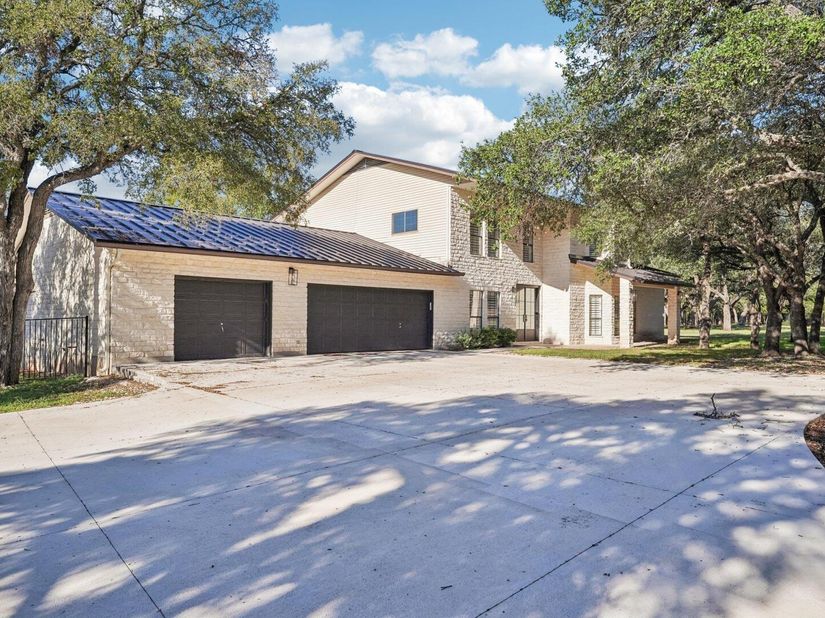 2833 Cedar Hollow RD, Georgetown TX 78628