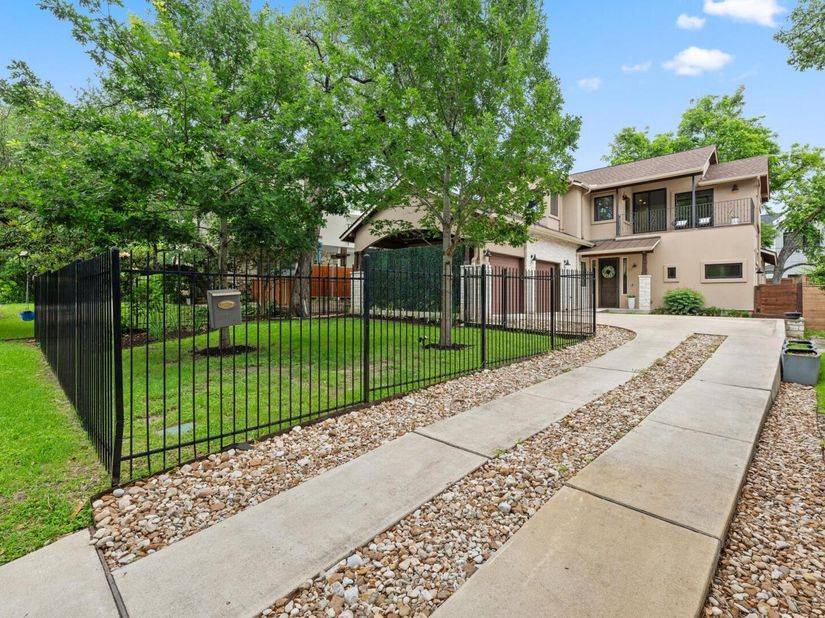 3907 Bailey LN, Austin TX 78756