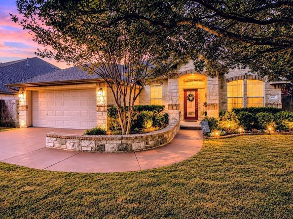 6317 Salcon Cliff DR, Austin TX 78749