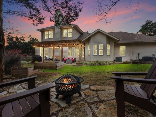 10648 Floral Park DR, Austin TX 78759