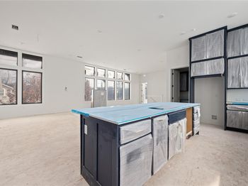 1406 W 9th ST