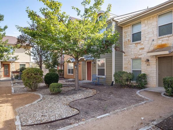 1101 Grove BLVD 304, Austin TX 78741