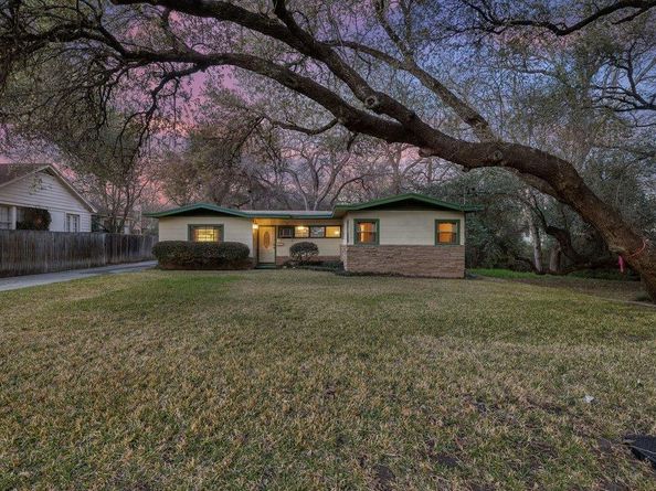 2004 Griswold LN, Austin TX 78703