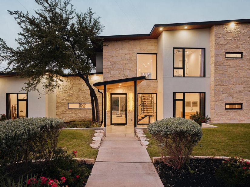 2476 Waymaker WAY, Austin TX 78746