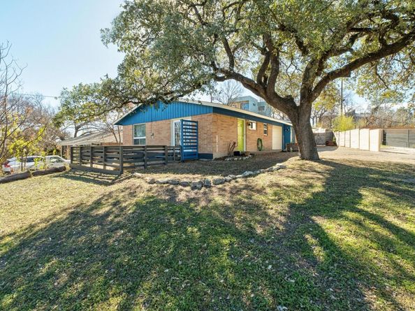 805 Terrell Hill DR, Austin TX 78704