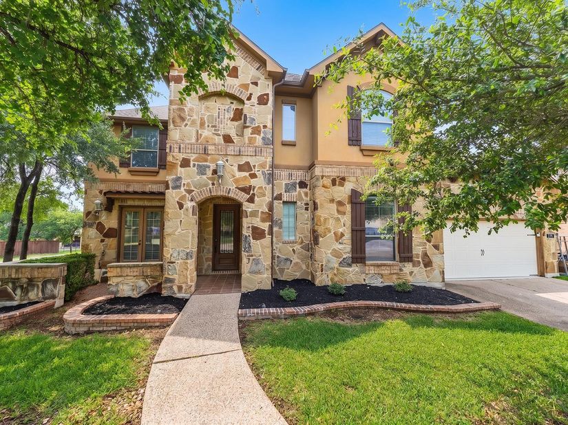 114 Saddle Ridge DR N, Cedar Park TX 78613