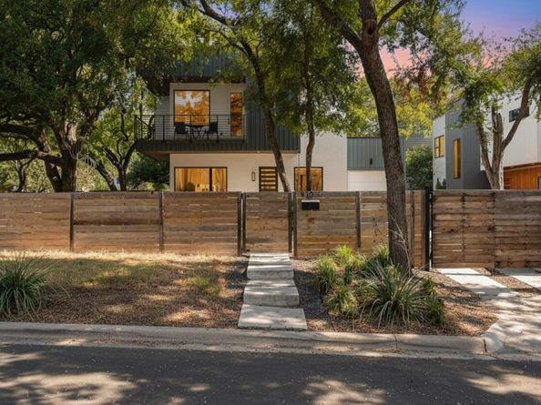 910 Nalide ST B, Austin TX 78745