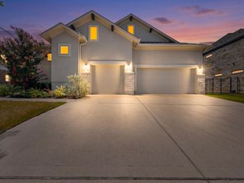 1902 Floresta DR