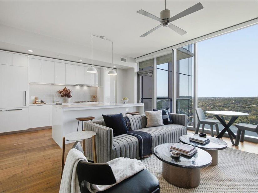 44 East Ave 1811, Austin TX 78701