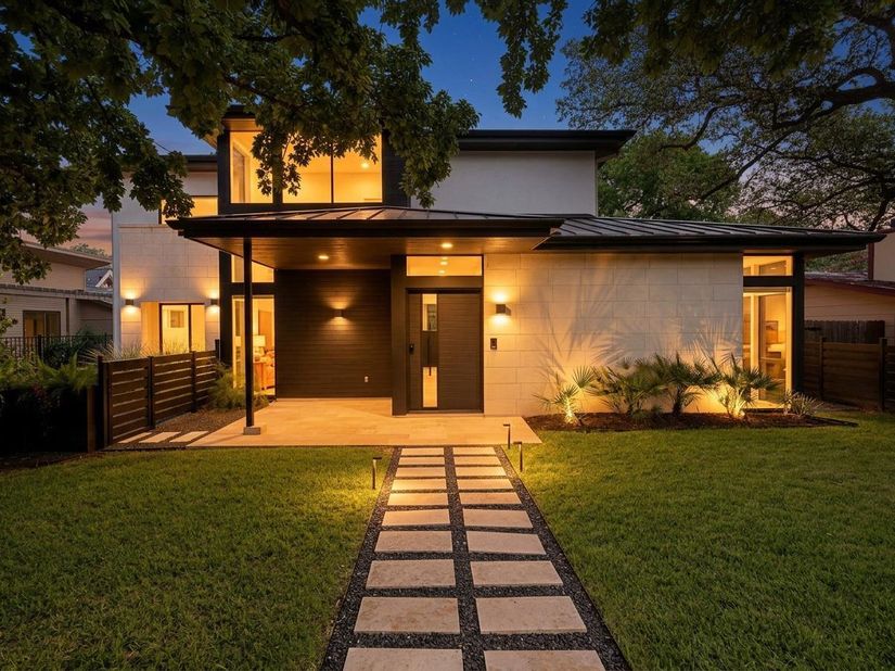 3704 Bonnie RD, Austin TX 78703