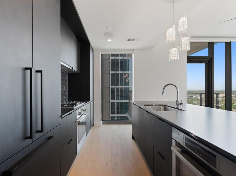 44 East Ave 2307, Austin TX 78701