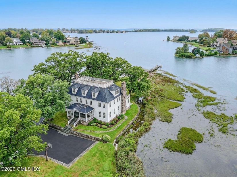 24 Hendrie Drive Extension, Old Greenwich CT 06870