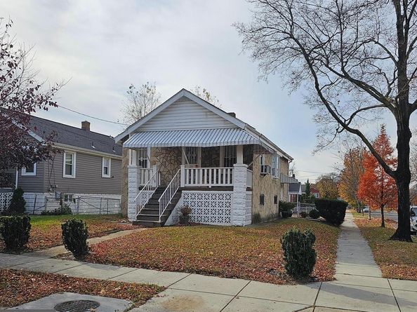 1216 42nd Place NE, Washington DC 20019