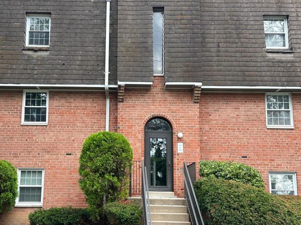 4000 Gypsy Lane 420D, Philadelphia PA 19129