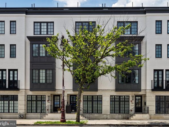 742 S Broad Street, Philadelphia PA 19146