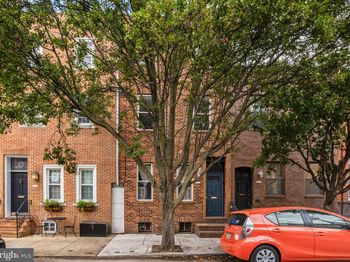 1009 Dickinson Street