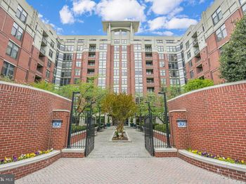 1021 N Garfield Street