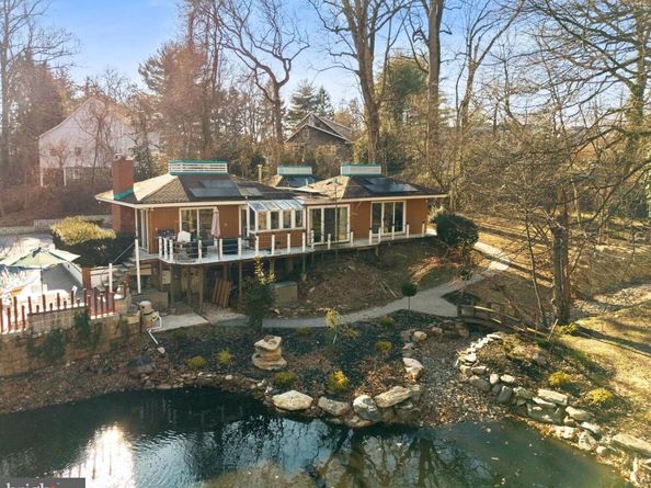 108 Glen Valley Road, Yardley PA 19067