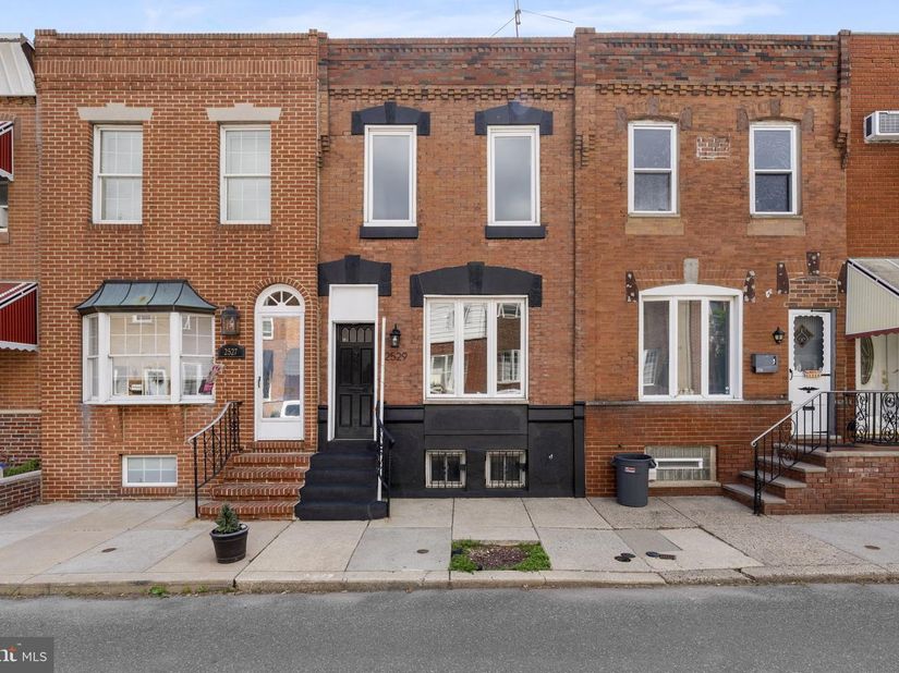 2529 S Camac Street, Philadelphia PA 19148