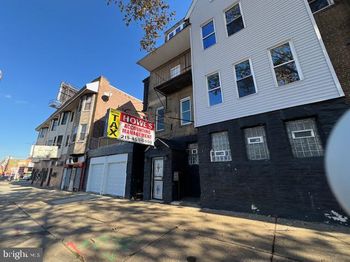 1329 W Roosevelt Boulevard