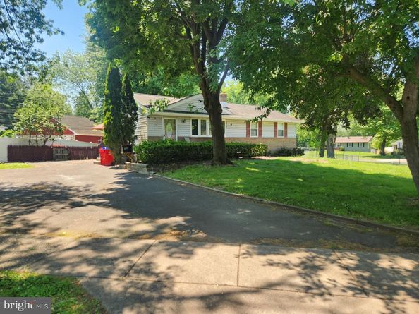 168 Ann Lane, Warminster PA 18974