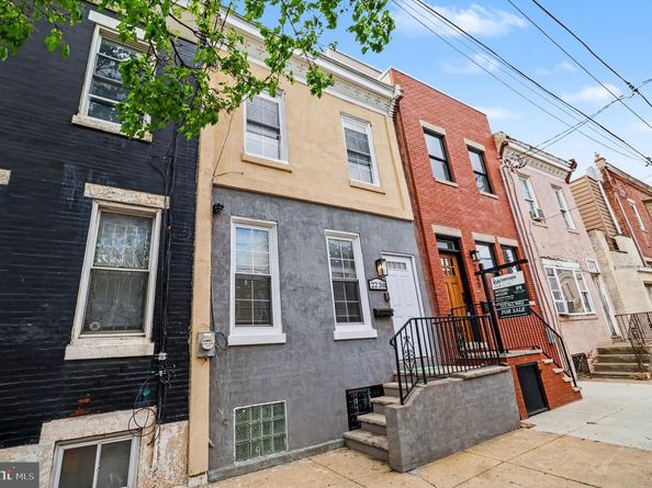 2238 Oakford Street, Philadelphia PA 19146