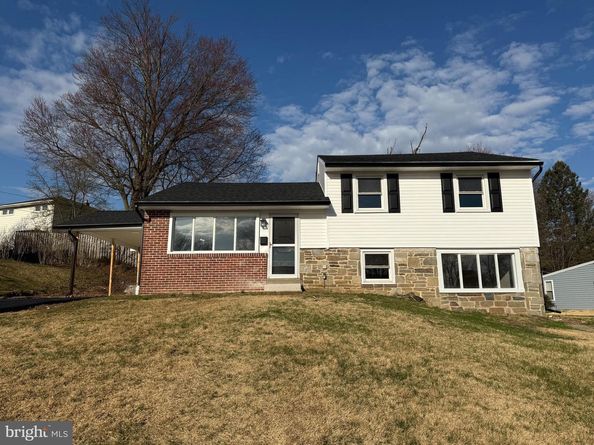 41 Dorset Drive, Broomall PA 19008