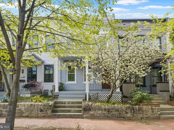 32 Randolph Place NW