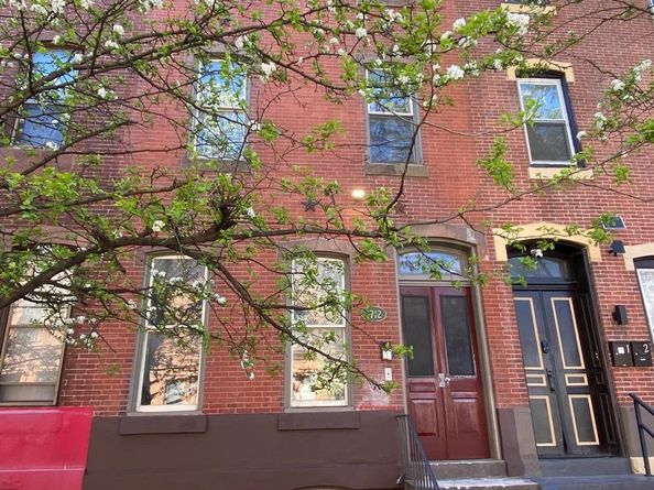 1712 W Diamond Street, Philadelphia PA 19121