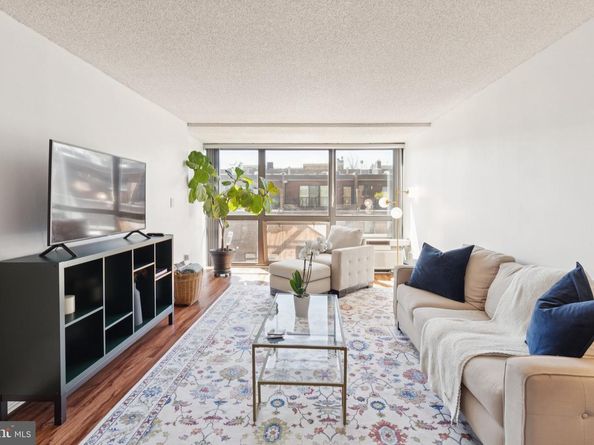 241 S 6TH Street 311A, Philadelphia PA 19106