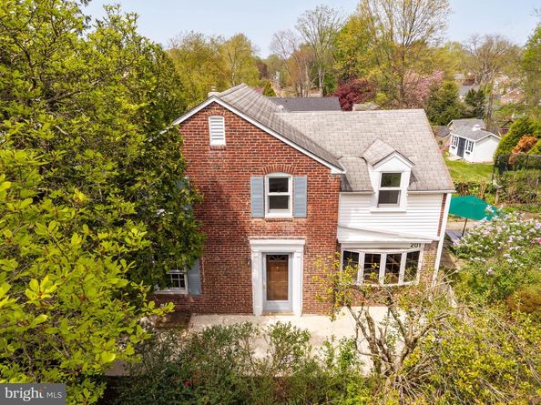 201 Glendalough Road, Glenside PA 19038