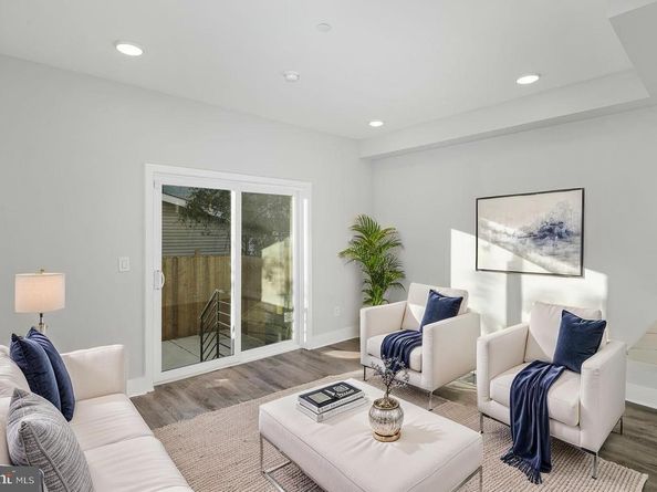 1302 N Marshall Street, Philadelphia PA 19122