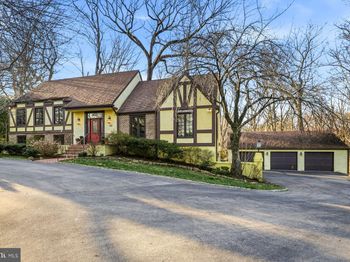 644 Robinson Lane