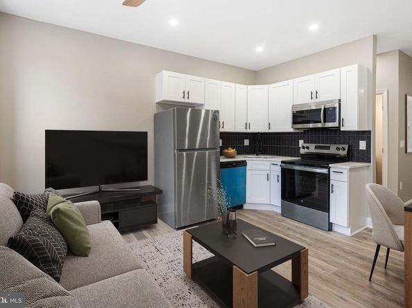 3011 N 10TH Street, Philadelphia PA 19133