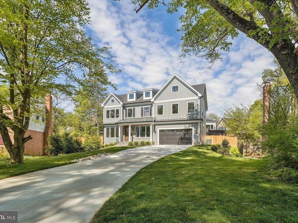 8104 Woodhaven Boulevard, Bethesda MD 20817