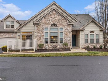 70 Legacy Oaks Drive