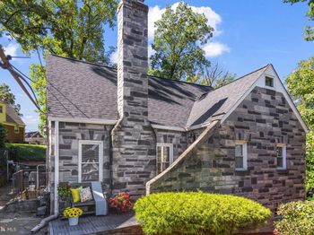 3429 Highwood Drive SE