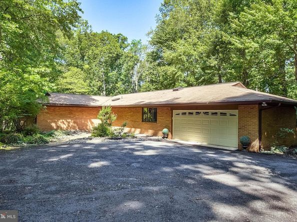 2026 Hunter Mill Road, Vienna VA 22181
