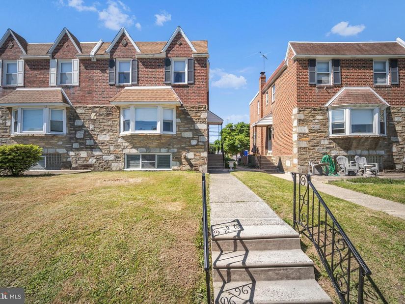 2414 Vista Street, Philadelphia PA 19152