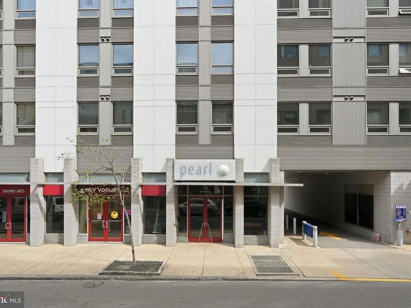 815 Arch Street 202, Philadelphia PA 19107