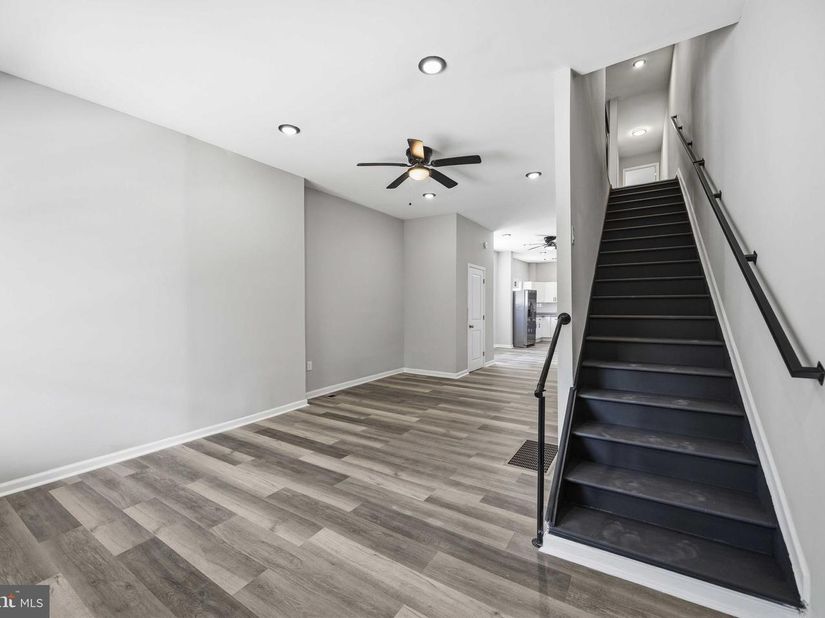 263 W Duval Street, Philadelphia PA 19144