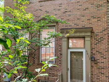 6013 Riddle Walk