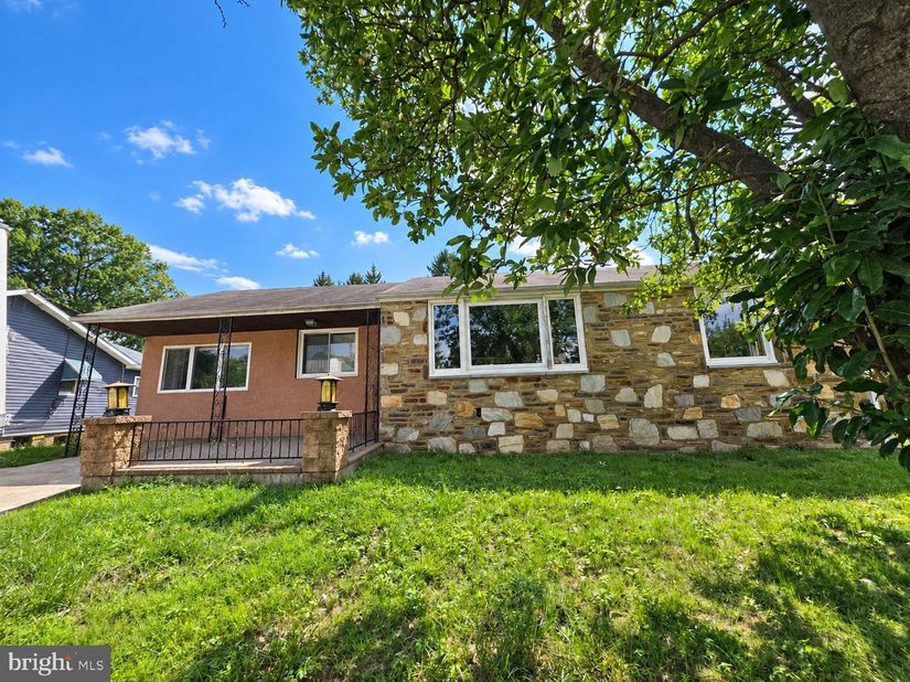 9527 Rising Sun Avenue, Philadelphia PA 19115