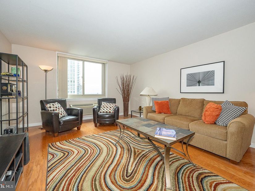 1919 Chestnut Street 2209, Philadelphia PA 19103